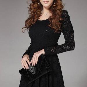 Womens Dress Long Sleeved Bottoming Lace Dress..