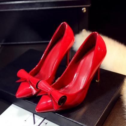 Patent Leather Bow Accent Pointed-toe High Heel..